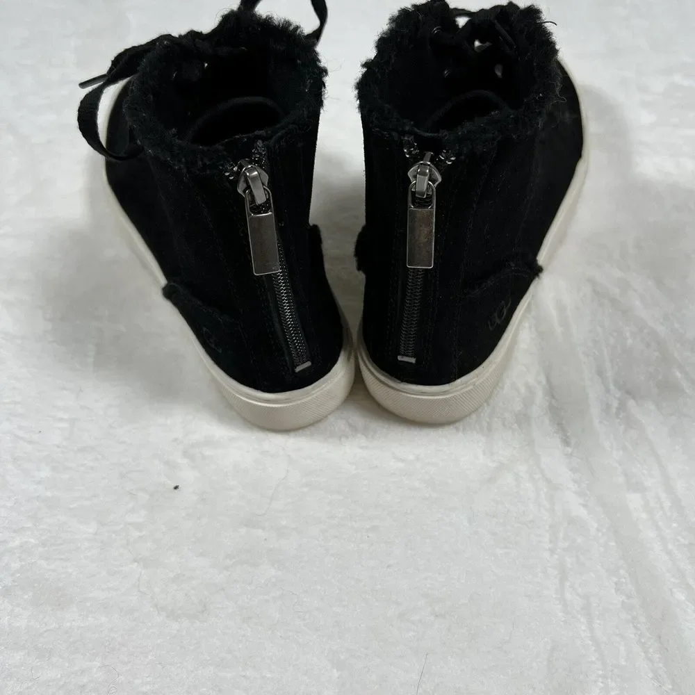 UGG Jass High Top Sneaker Black Suede Faux Fur Lining Back Zip 1123694 Women 6.5